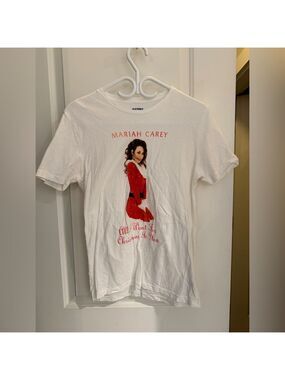 *4 For $25* Old Navy Mariah Carey ‘All I Want For Christmas’ Tee